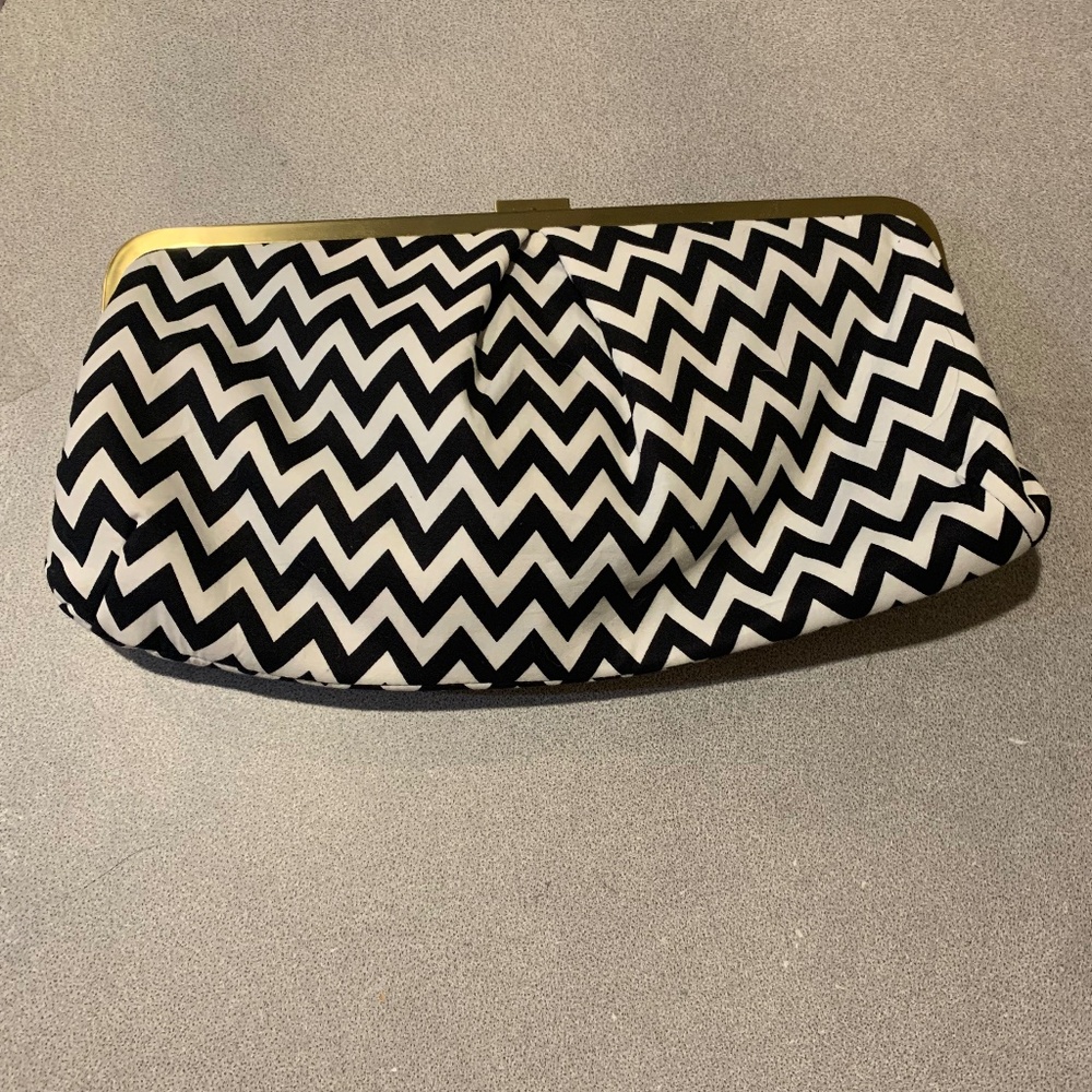 NWT Tamara Black/White Clutch Handbag